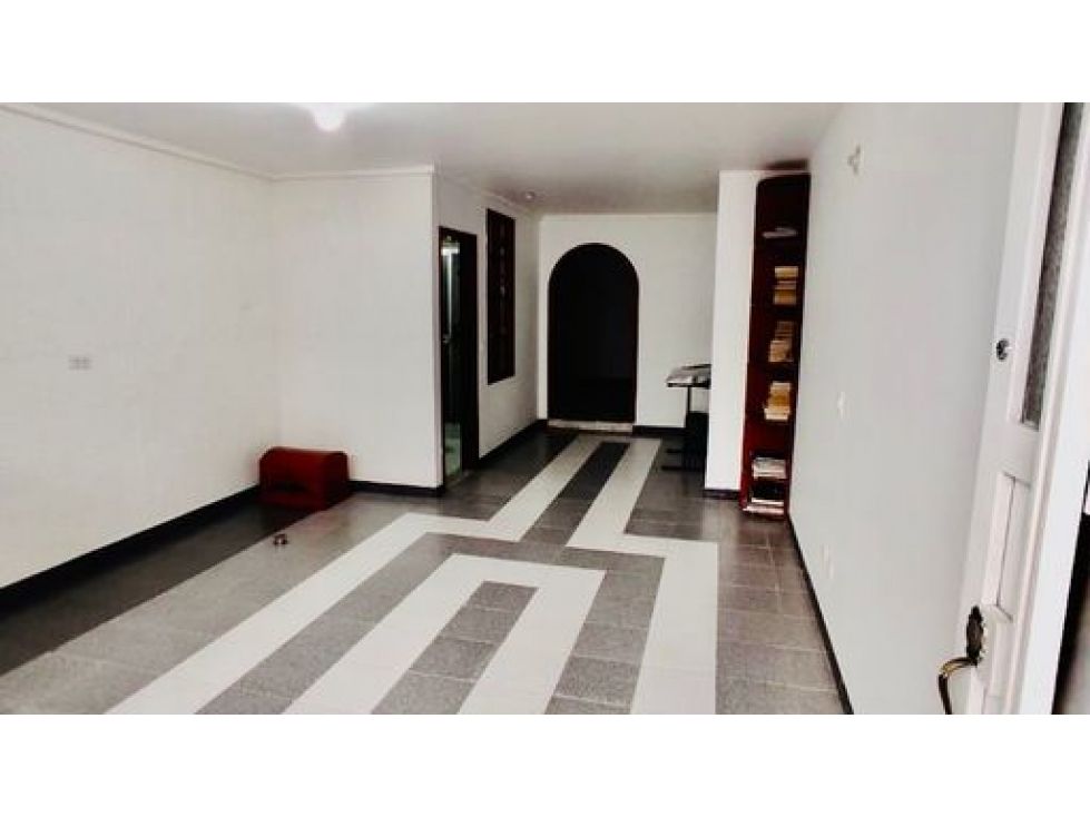 Apartamento en venta Cundinamarca Bogotá Versalles 102 m2 Habitaciones 3 Baños 2 Garajes 1 Precio $290000000