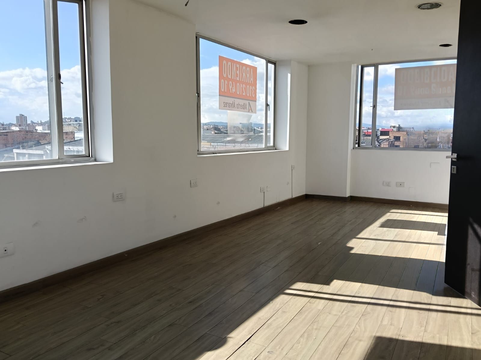 Local en arriendo Cundinamarca Bogotá Prado Veraniego 30 m2 Habitaciones 0 Baños 1 Garajes 0 Precio $1650000