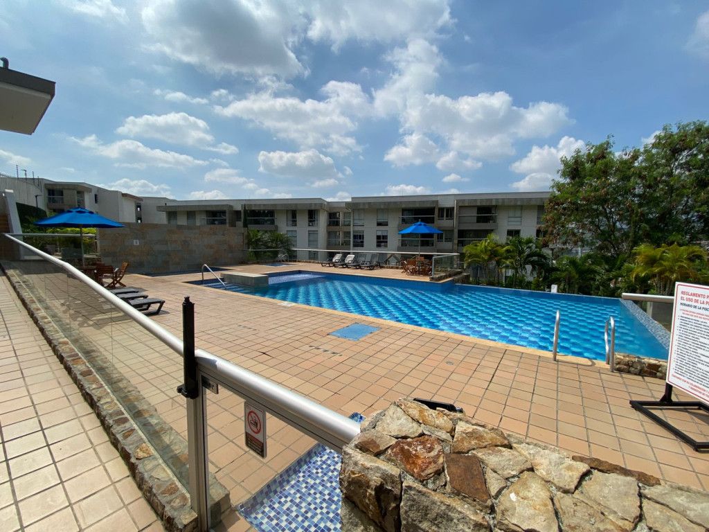 Apartamento en arriendo Valle Del Cauca Cali Eucarístico 95 m2 Habitaciones 3 Baños 3 Garajes 2 Precio $3600000