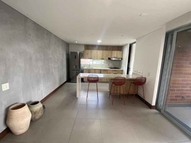 Apartaestudio en arriendo Antioquia Medellín Alejandria 82 m2 Habitaciones 1 Baños 2 Garajes 1 Precio $4500000