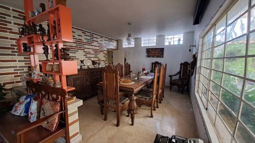 Casa en venta Antioquia Medellín Rosales 500 m2 Habitaciones 6 Baños 4 Garajes 3 Precio $2980000000