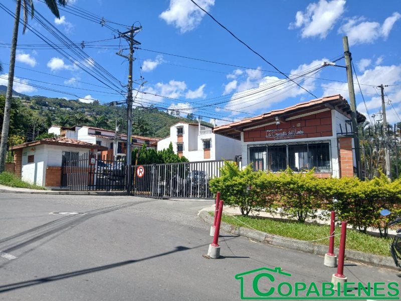 Casa en venta Antioquia Copacabana La Misericordia 75 m2 Habitaciones 2 Baños 2 Garajes 0 Precio $330000000