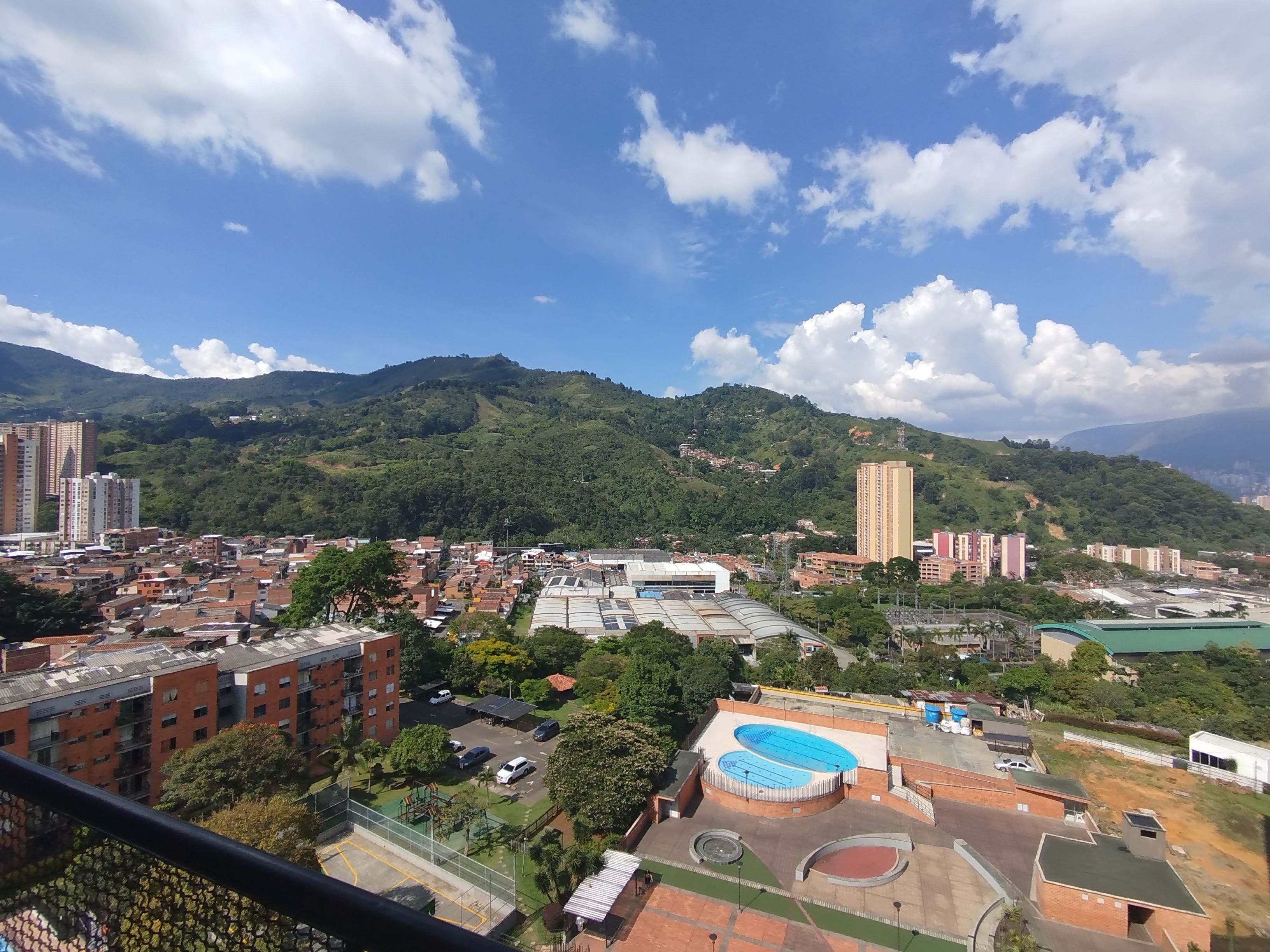 Apartamento en arriendo Antioquia Itagüí Las Colinas De Asis Et B 52 m2 Habitaciones 2 Baños 2 Garajes 1 Precio $2000000
