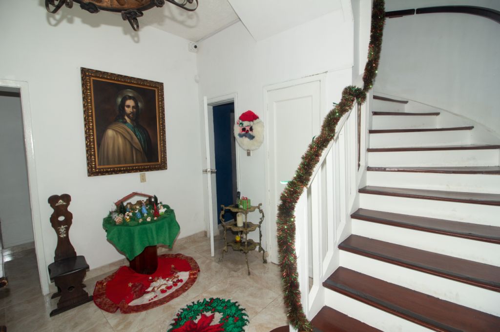 Casa en venta Cundinamarca Bogotá Sagrado Corazon 351 m2 Habitaciones 6 Baños 2 Garajes 2 Precio $1200000000