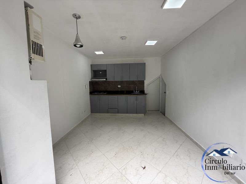 Local en arriendo Antioquia Envigado Los Naranjos 20 m2 Habitaciones 0 Baños 1 Garajes 0 Precio $1600000