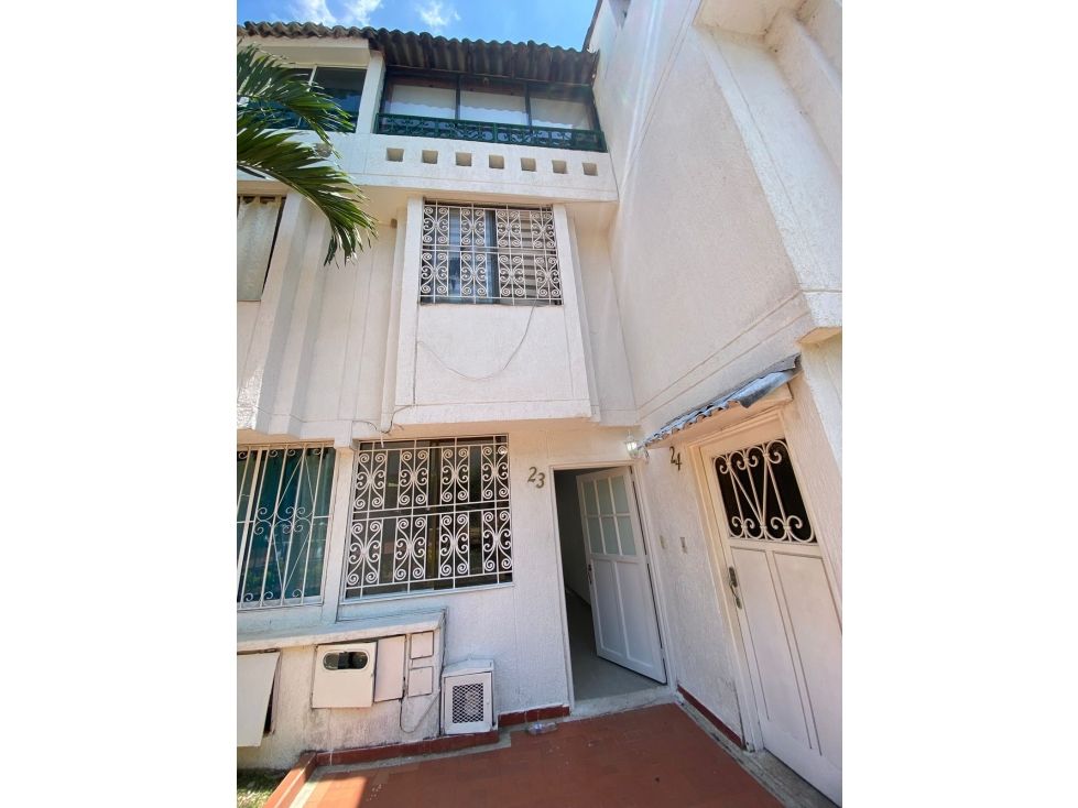 Casa en venta Valle Del Cauca Cali Sector La Luisa Bella Suiza 73 m2 Habitaciones 3 Baños 4 Garajes 1 Precio $470000000