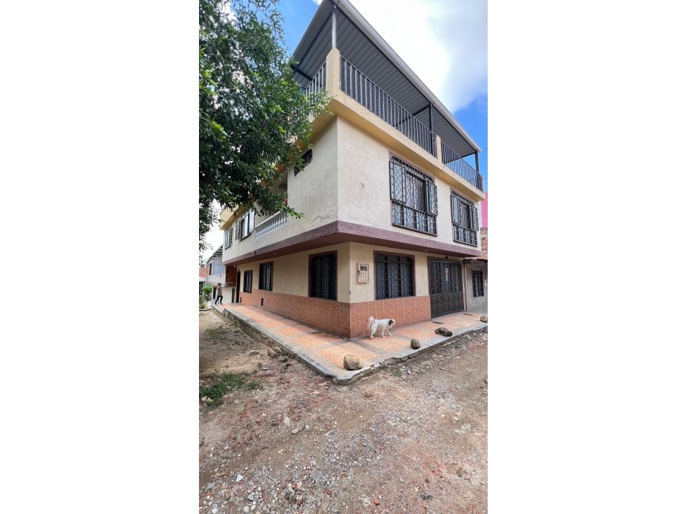Casa en venta Tolima Ibagué Ub Protecho El Salado 190 m2 Habitaciones 5 Baños 5 Garajes 1 Precio $320000000