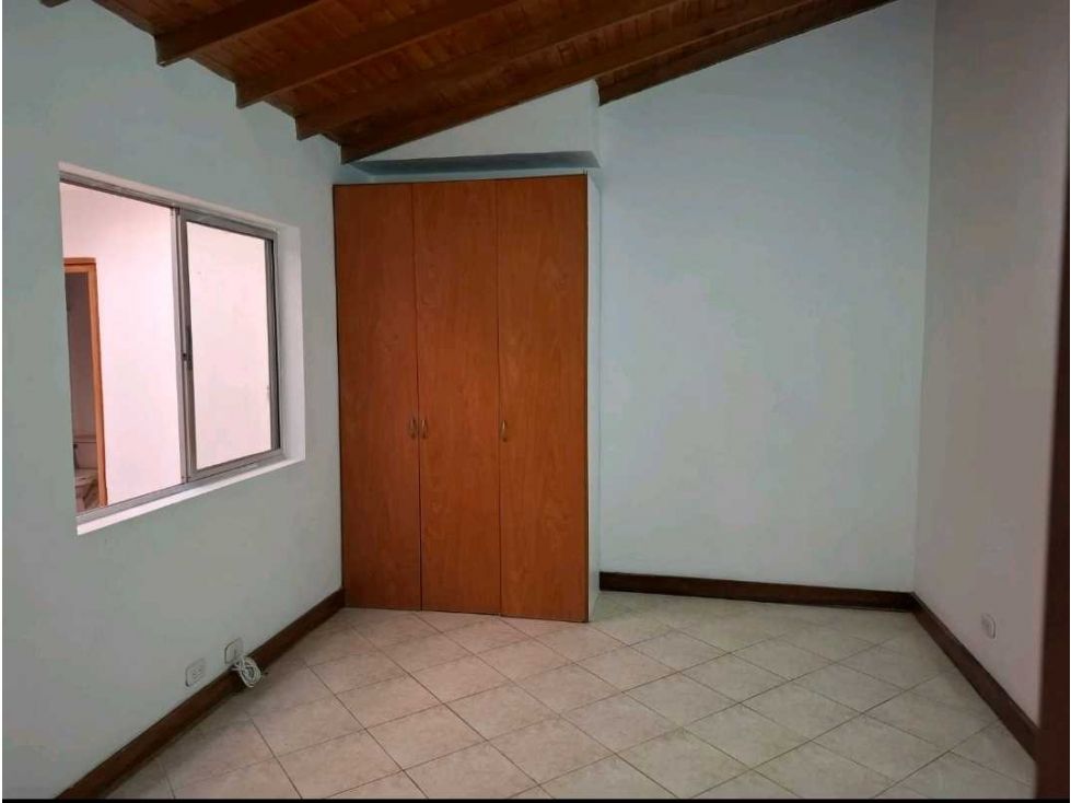 Casa en arriendo Antioquia Medellín Calasanz 100 m2 Habitaciones 2 Baños 2 Garajes 1 Precio $2700000