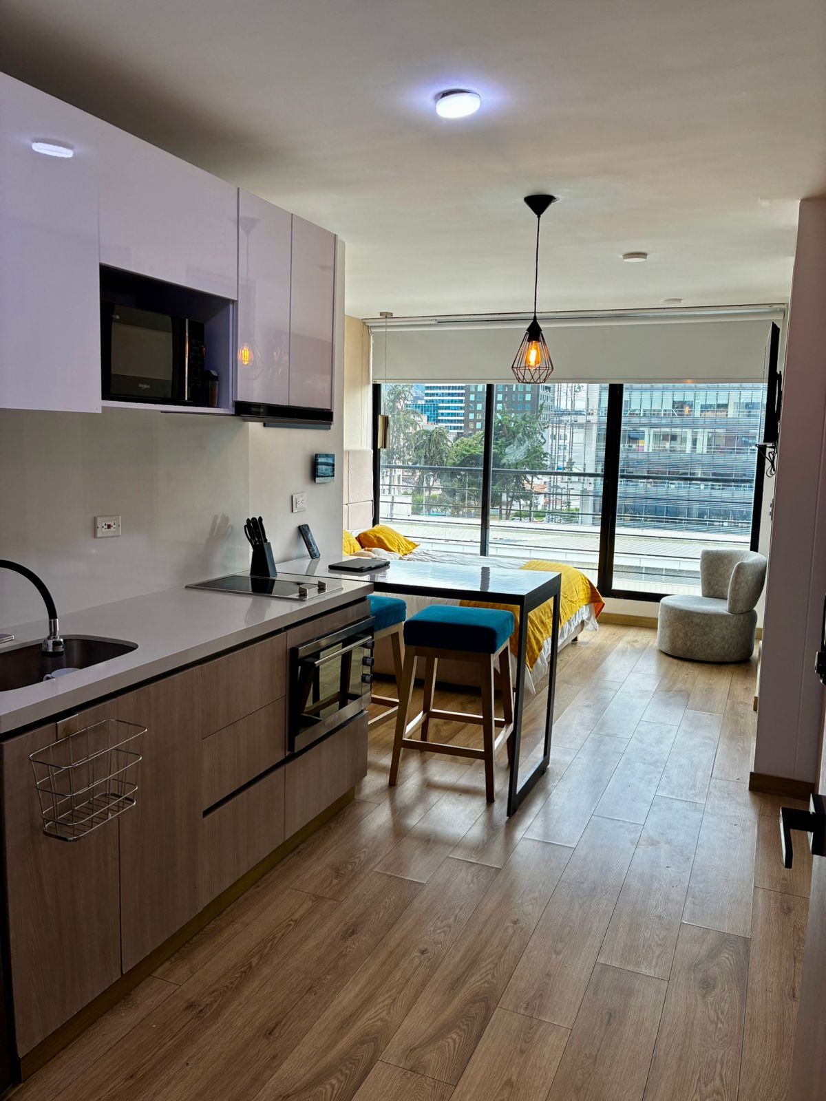 Apartaestudio en arriendo Cundinamarca Bogotá Cjr Capital Lofts 27 m2 Habitaciones 1 Baños 1 Garajes 1 Precio $2300000