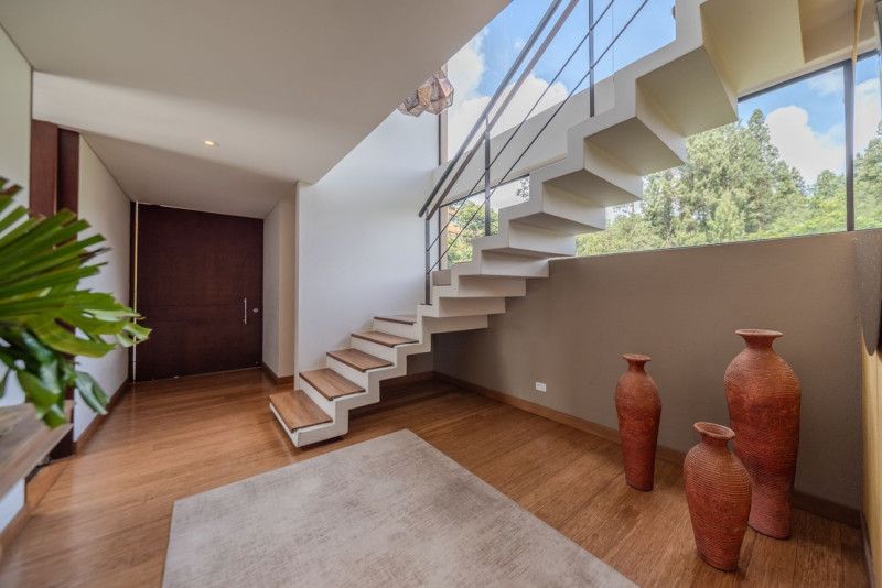 Casa en arriendo Cundinamarca La Calera La Calera 280 m2 Habitaciones 3 Baños 4 Garajes 3 Precio $16000000