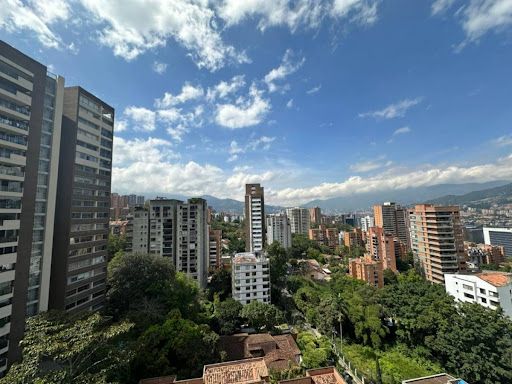 Apartamento en arriendo Antioquia Medellín Alejandria 70 m2 Habitaciones 1 Baños 2 Garajes 1 Precio $4500000