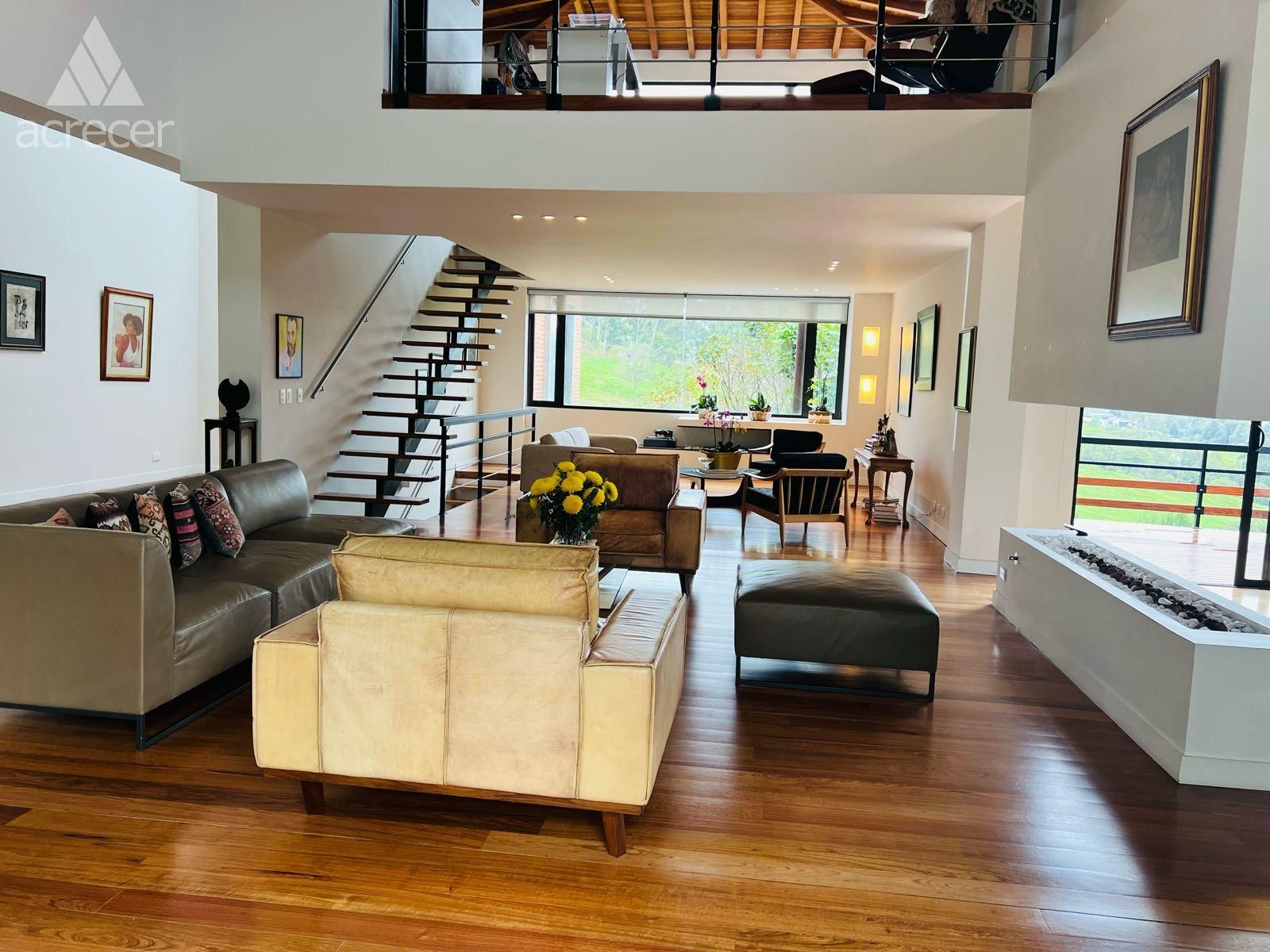 Casa en arriendo Antioquia Envigado Zúñiga 500 m2 Habitaciones 3 Baños 5 Garajes 8 Precio $23000000