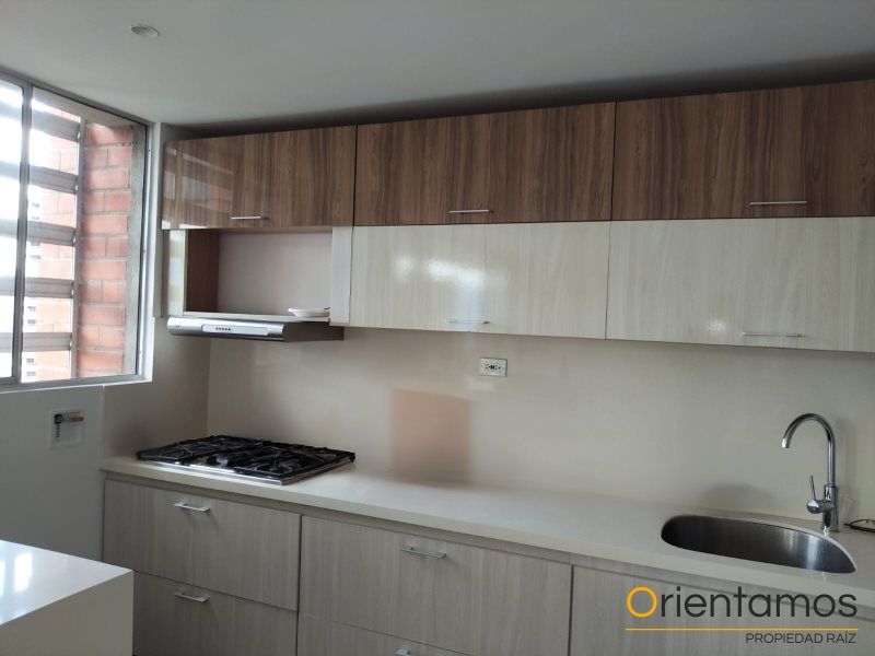 Apartamento en arriendo Antioquia Medellín Los Naranjos 117 m2 Habitaciones 3 Baños 2 Garajes 0 Precio $6200000