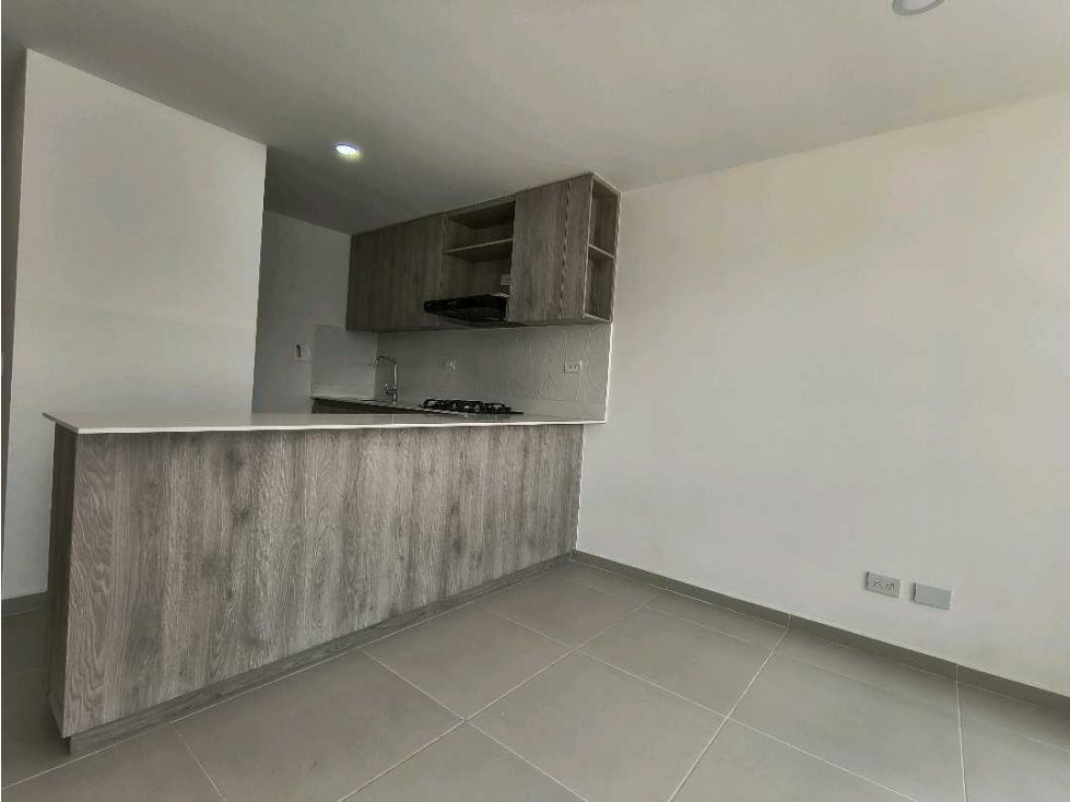 Apartamento en arriendo Antioquia Itagüí Zona Industrial 1 74 m2 Habitaciones 3 Baños 2 Garajes 1 Precio $2900000