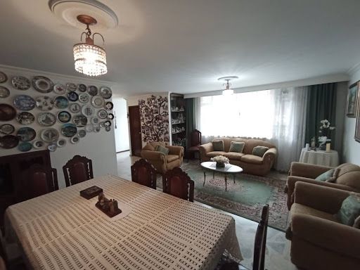 Casa en arriendo Cundinamarca Bogotá Santa Barbara Oriental 150 m2 Habitaciones 5 Baños 5 Garajes 3 Precio $10000000