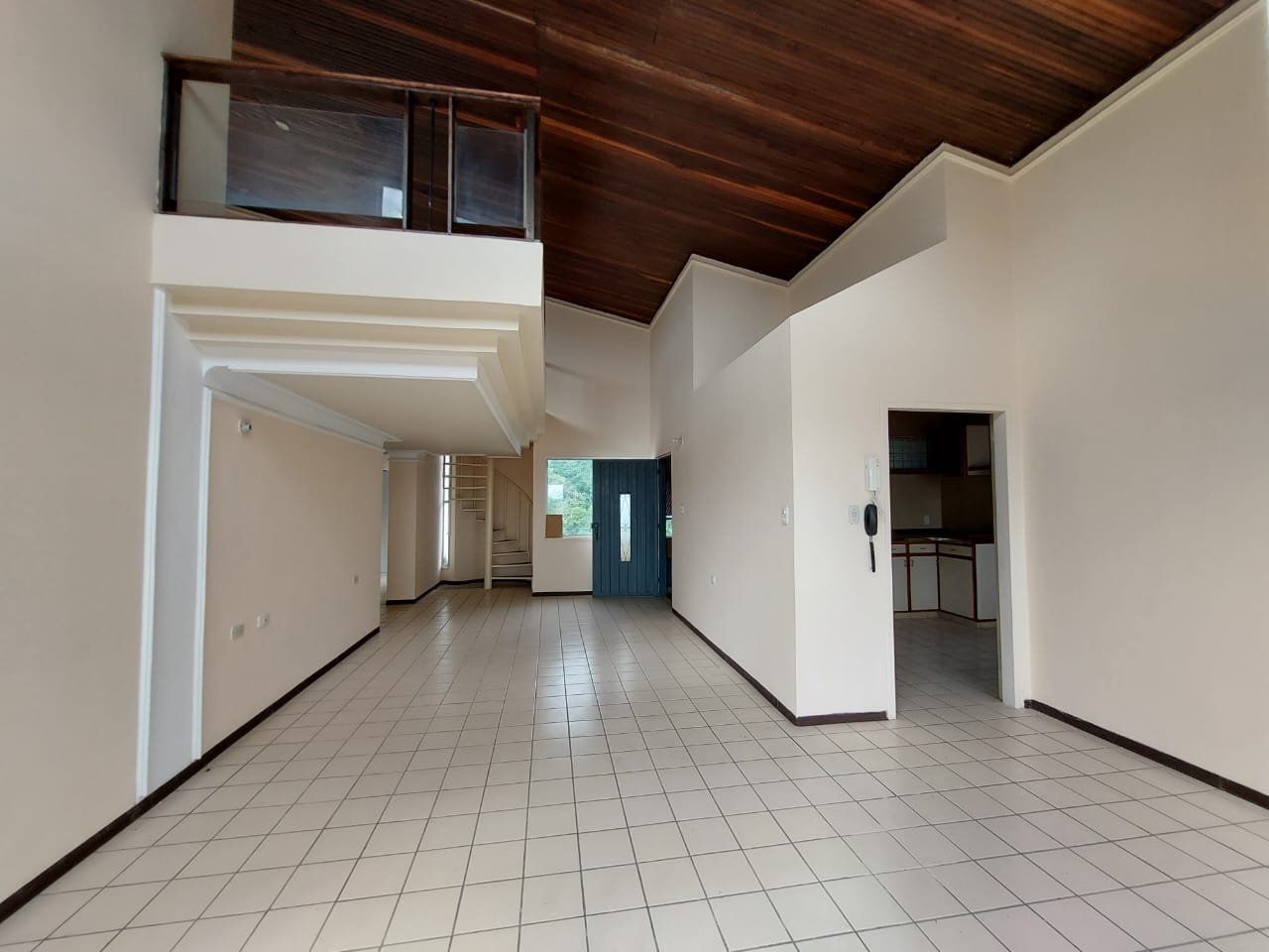 Apartamento en arriendo o venta Santander Bucaramanga Centro 132 m2 Habitaciones 4 Baños 3 Garajes 1 Precio venta $560000000 Precio arriendo $2300001