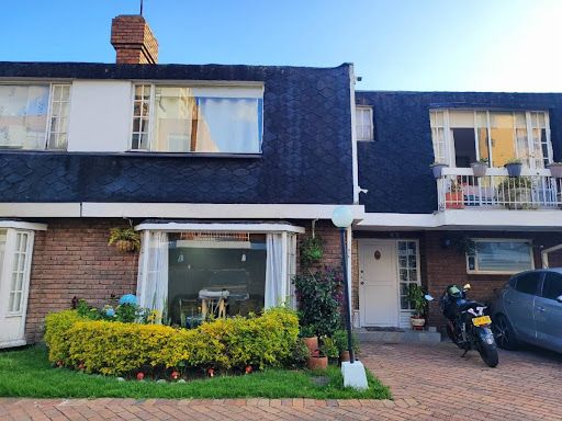 Casa en arriendo Cundinamarca Bogotá Cedritos 190 m2 Habitaciones 4 Baños 3 Garajes 1 Precio $6012000