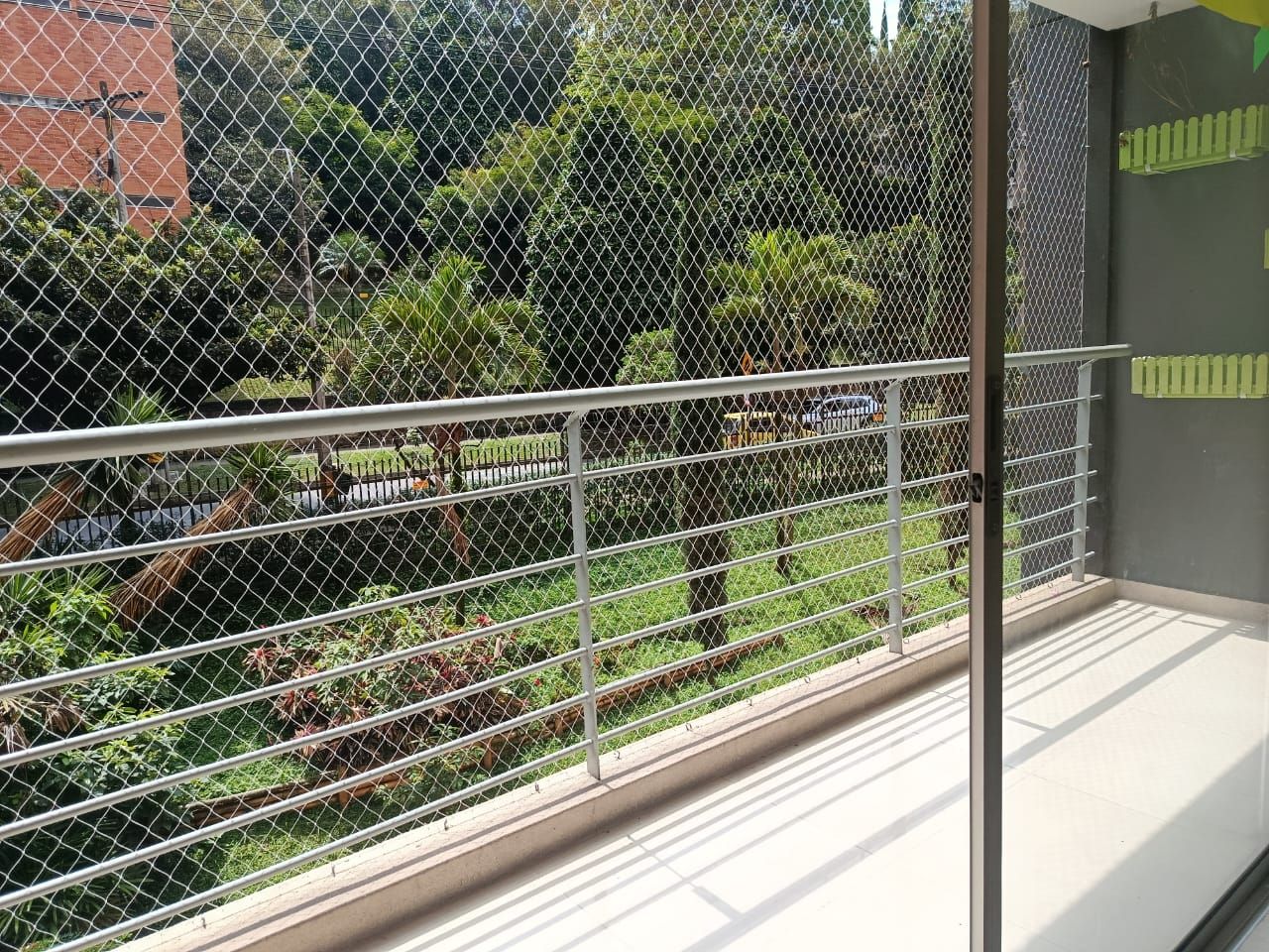 Apartamento en arriendo Antioquia Envigado El Esmeraldal 100 m2 Habitaciones 3 Baños 2 Garajes 1 Precio $4200000