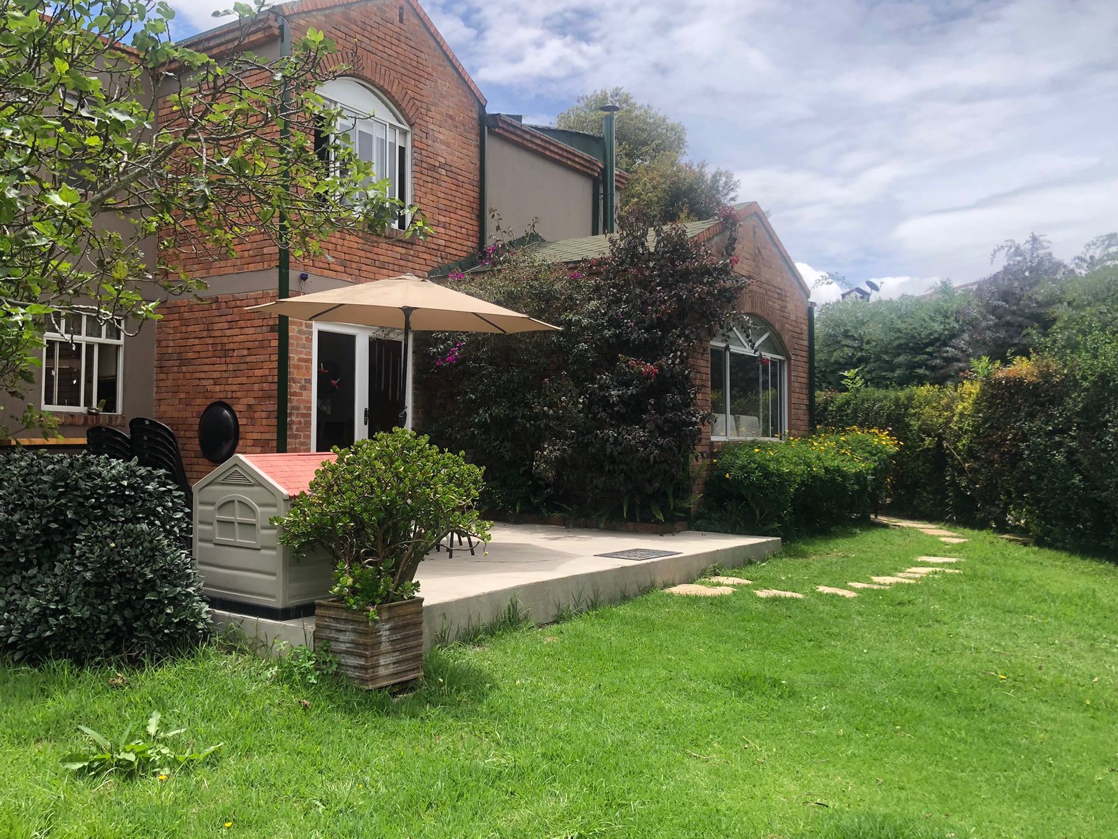 Casa en venta Cundinamarca Chía Zona Rural 227 m2 Habitaciones 5 Baños 4 Garajes 4 Precio $1700000000