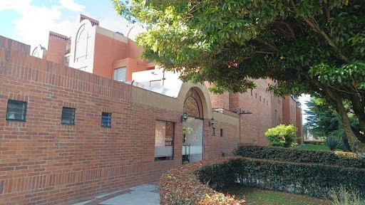 Apartamento en arriendo Cundinamarca Bogotá Santa Helena Et I 70 m2 Habitaciones 2 Baños 2 Garajes 1 Precio $2850000