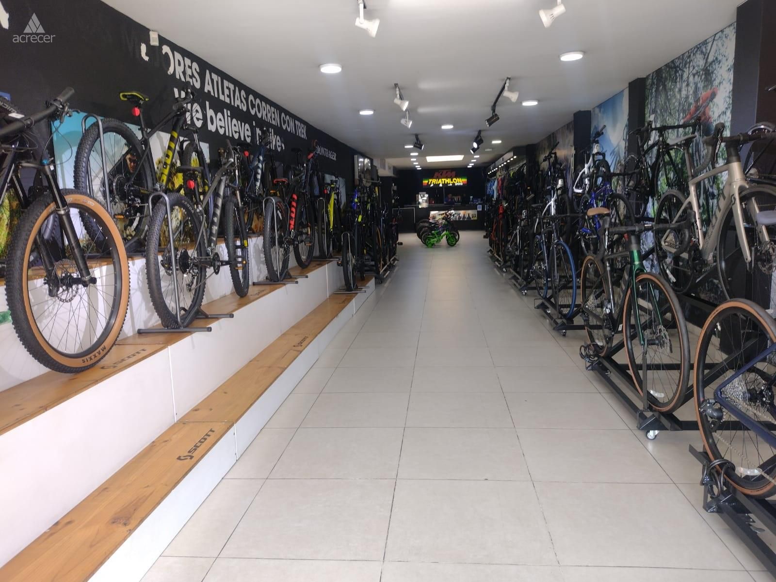 Local en arriendo Cundinamarca Bogotá Acacias Usaquen 280 m2 Habitaciones 0 Baños 1 Garajes 0 Precio $12000000