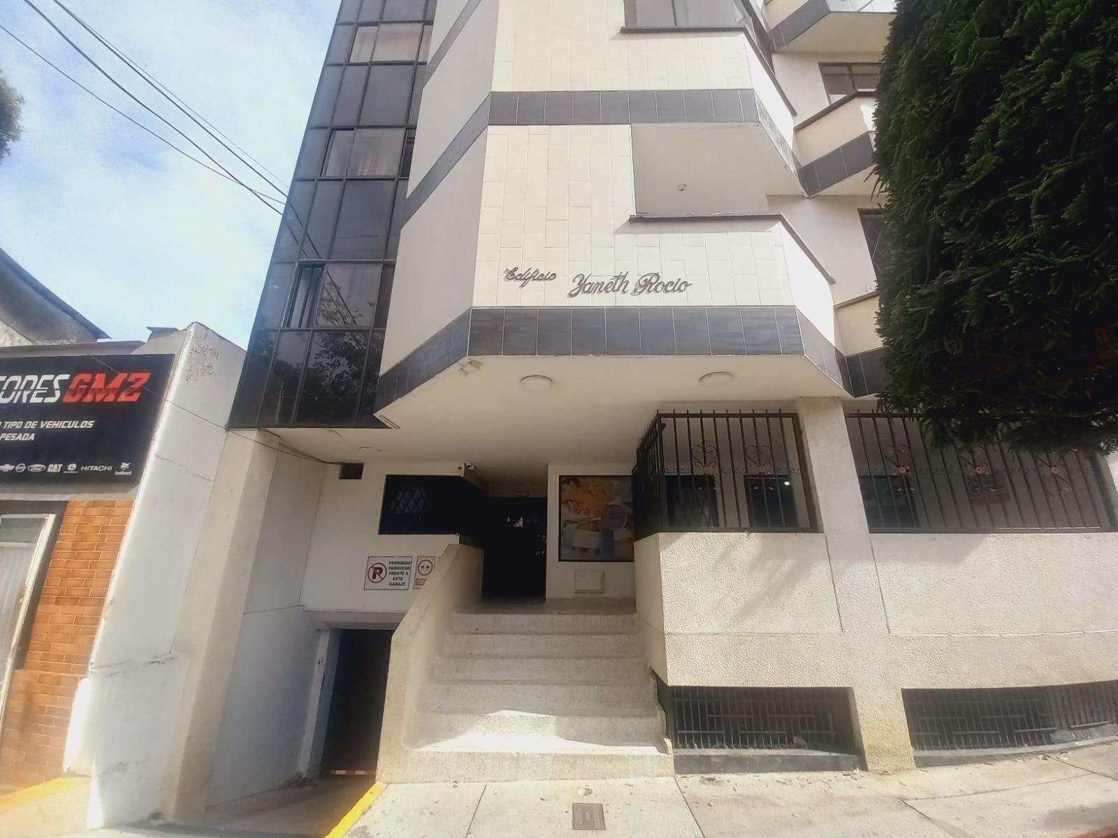 Local en venta Santander Bucaramanga Alarcon 210 m2 Habitaciones 0 Baños 4 Garajes 1 Precio $450000000
