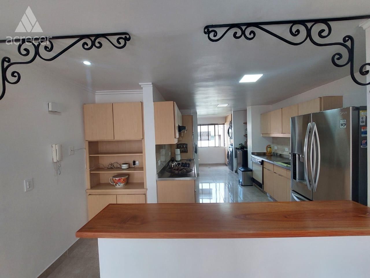 Apartamento en arriendo Antioquia Medellín Urbanizacion Villa Linda 162 m2 Habitaciones 3 Baños 4 Garajes 0 Precio $6100000