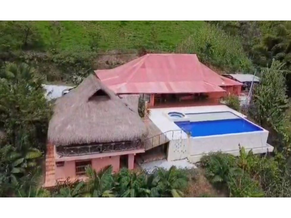 Finca en venta Antioquia Jericó Jericó 2000 m2 Habitaciones 4 Baños 4 Garajes 6 Precio $1850000000