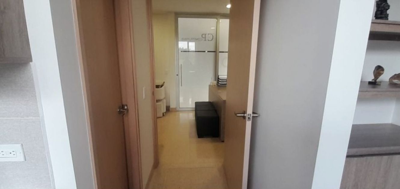 Oficina en arriendo Antioquia Rionegro El Porvenir 33 m2 Habitaciones 0 Baños 1 Garajes 1 Precio $2200000