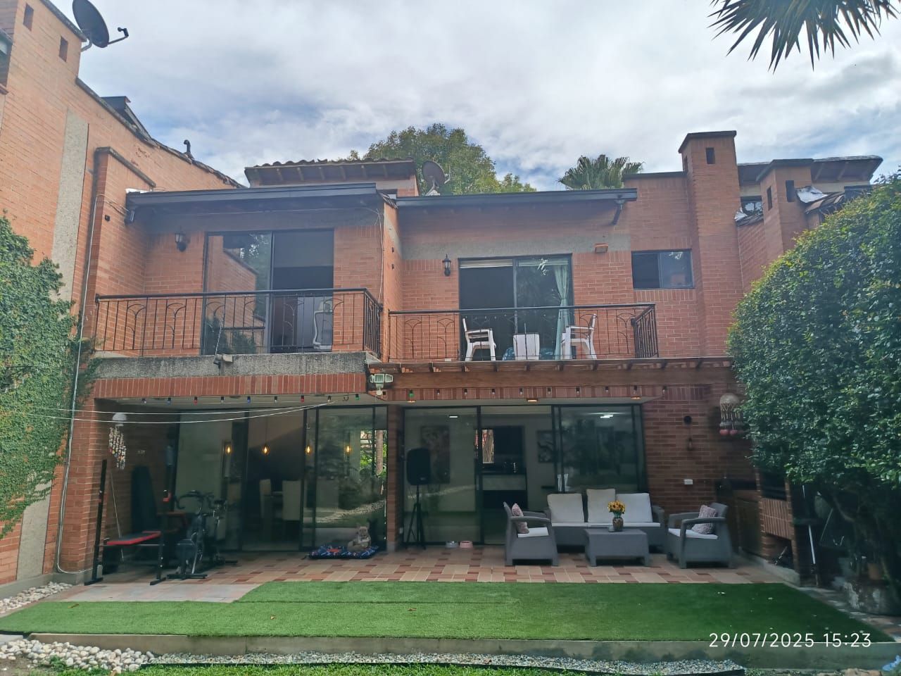 Casa en arriendo Antioquia Envigado Loma De Las Brujas 236 m2 Habitaciones 4 Baños 5 Garajes 3 Precio $11000000