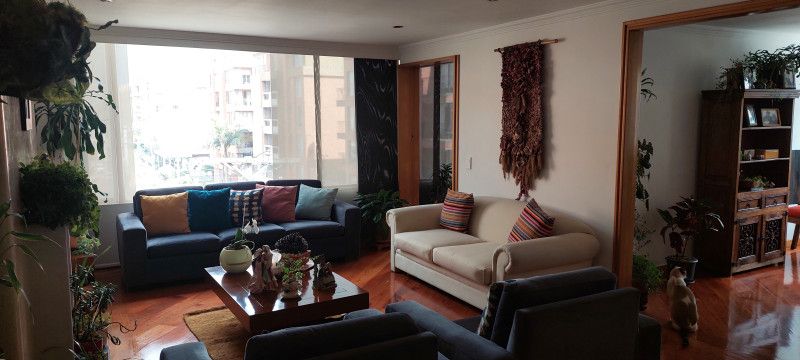 Apartamento en venta Cundinamarca Bogotá Santa Barbara Occidental 156 m2 Habitaciones 4 Baños 4 Garajes 3 Precio $1050000000