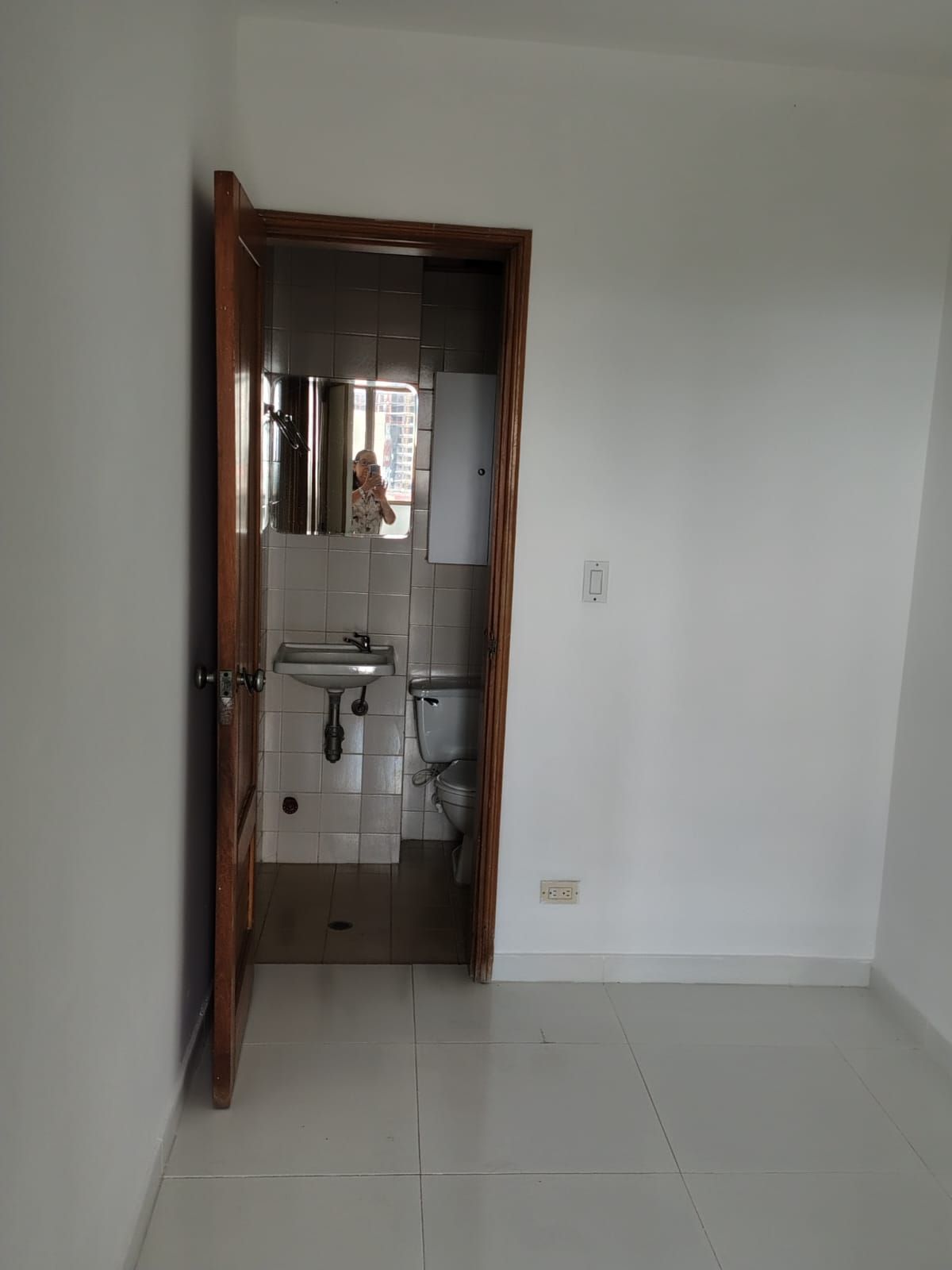 Apartamento en arriendo Valle Del Cauca Cali Santa Mónica 192 m2 Habitaciones 4 Baños 4 Garajes 1 Precio $4300000