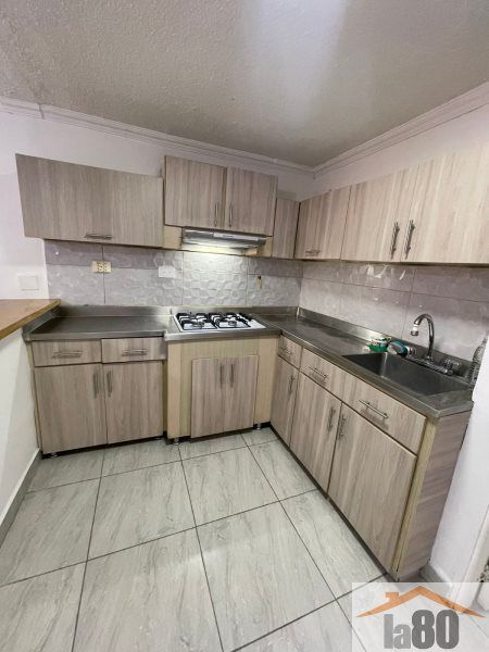 Apartamento en arriendo Antioquia Medellín Lorena 94 m2 Habitaciones 3 Baños 3 Garajes 0 Precio $2600000