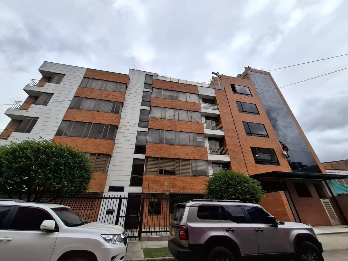Apartamento en arriendo Cundinamarca Bogotá Ciudad Berna 110 m2 Habitaciones 3 Baños 2 Garajes 1 Precio $3100000