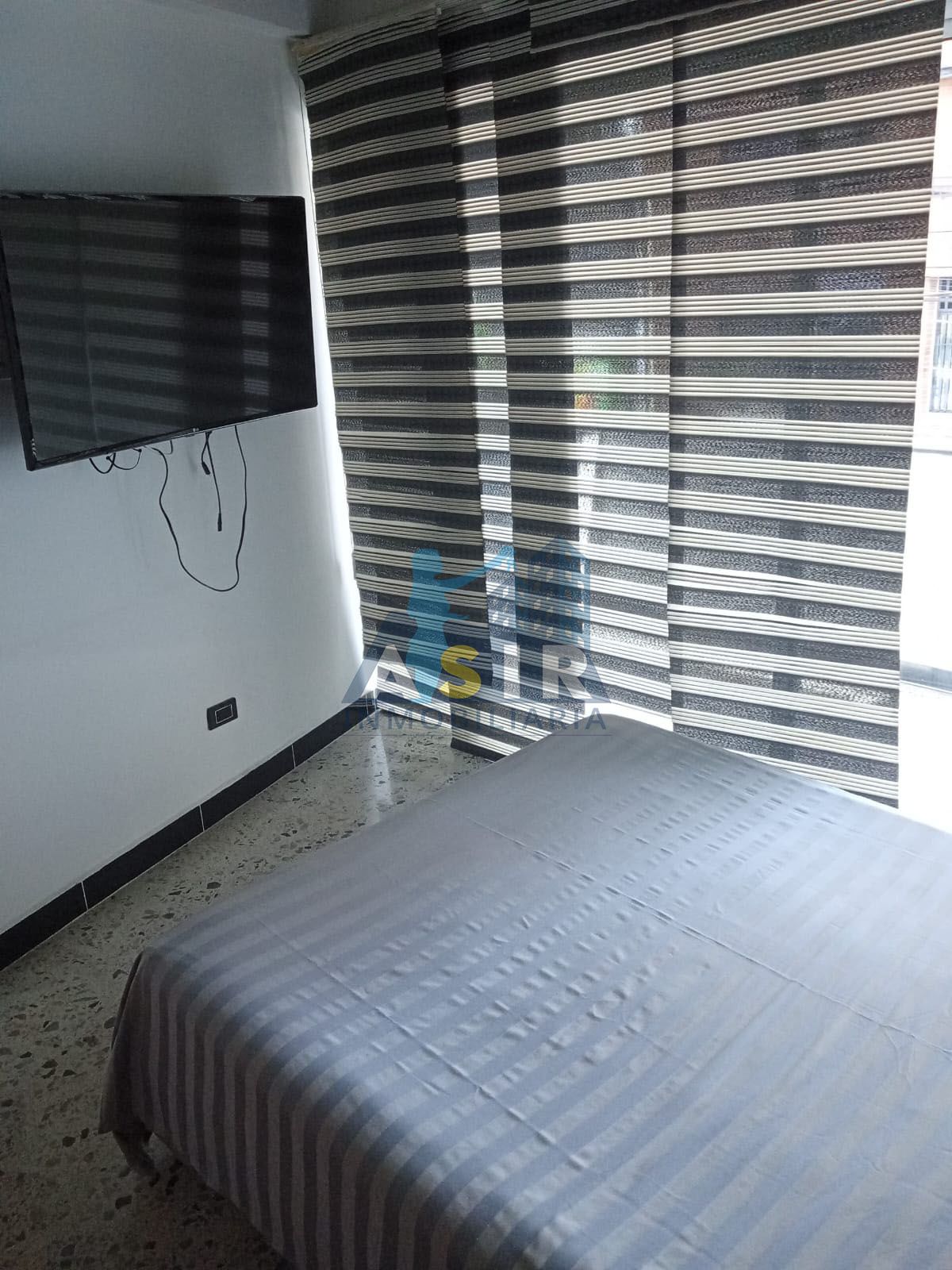 Suite en arriendo Antioquia Medellín Laureles 15 m2 Habitaciones 1 Baños 1 Garajes 0 Precio $1140000