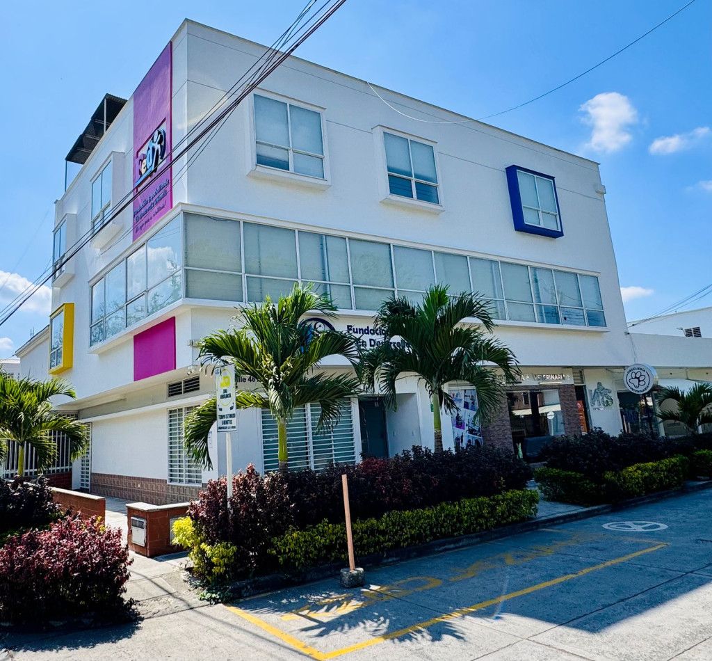 Edificio en arriendo Valle Del Cauca Palmira Ub Bosque Versalles 634 m2 Habitaciones 16 Baños 11 Garajes 0 Precio $25000000