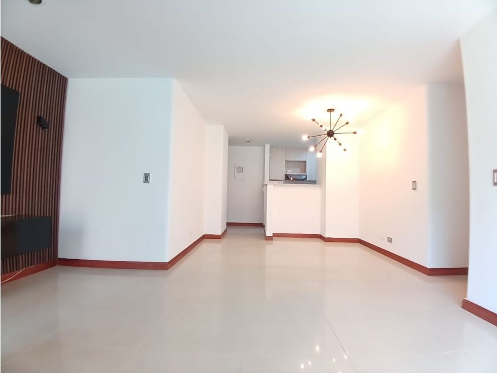 Apartaestudio en arriendo Antioquia Envigado Uribe Ángel 100 m2 Habitaciones 3 Baños 2 Garajes 2 Precio $4000000
