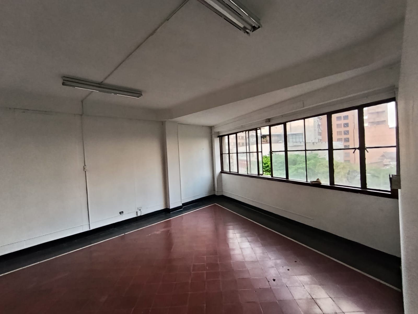 Oficina en arriendo Antioquia Medellín La Candelaria 40 m2 Habitaciones 0 Baños 1 Garajes 0 Precio $1290000