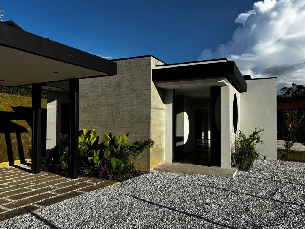 Casa Campestre en venta Antioquia El Carmen De Viboral El Centro 330 m2 Habitaciones 3 Baños 3 Garajes 0 Precio $2600000000
