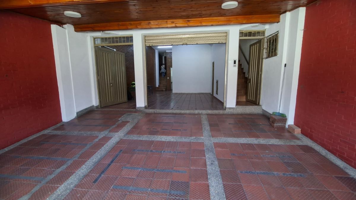 Casa en arriendo Cundinamarca Bogotá Ciudad Quirigua 320 m2 Habitaciones 5 Baños 6 Garajes 2 Precio $5600000