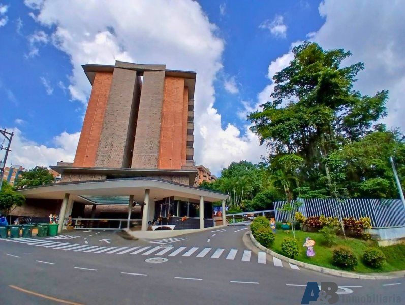 Apartamento en arriendo Antioquia Envigado La Pradera 80 m2 Habitaciones 3 Baños 2 Garajes 1 Precio $4000000