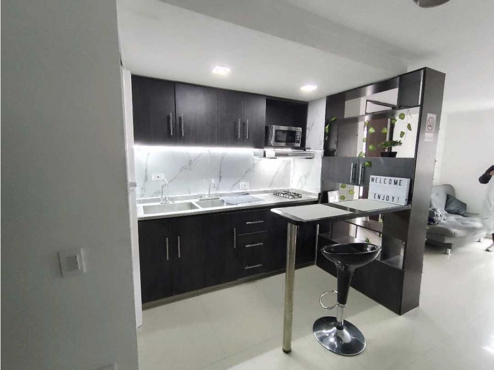 Apartaestudio en arriendo Antioquia Medellín Colon 35 m2 Habitaciones 1 Baños 1 Garajes 0 Precio $1900000