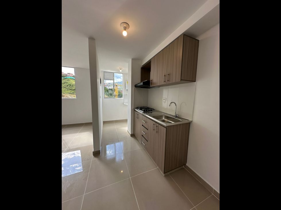 Apartamento en venta Antioquia Medellín Santa Rosa De Lima 47 m2 Habitaciones 2 Baños 2 Garajes 2 Precio $330000000