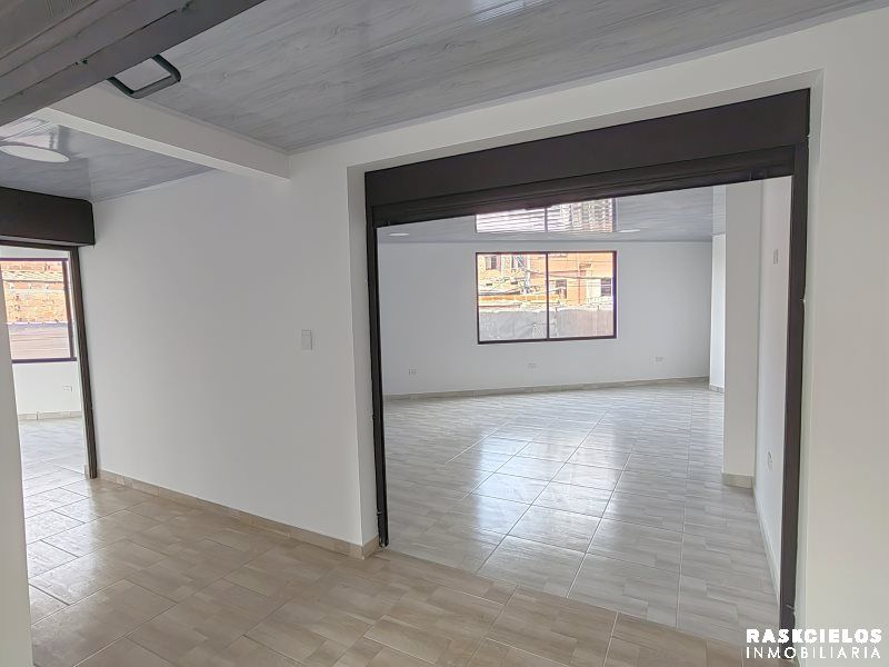 Local en arriendo Antioquia Medellín El Pinal 30 m2 Habitaciones 0 Baños 1 Garajes 0 Precio $1300000