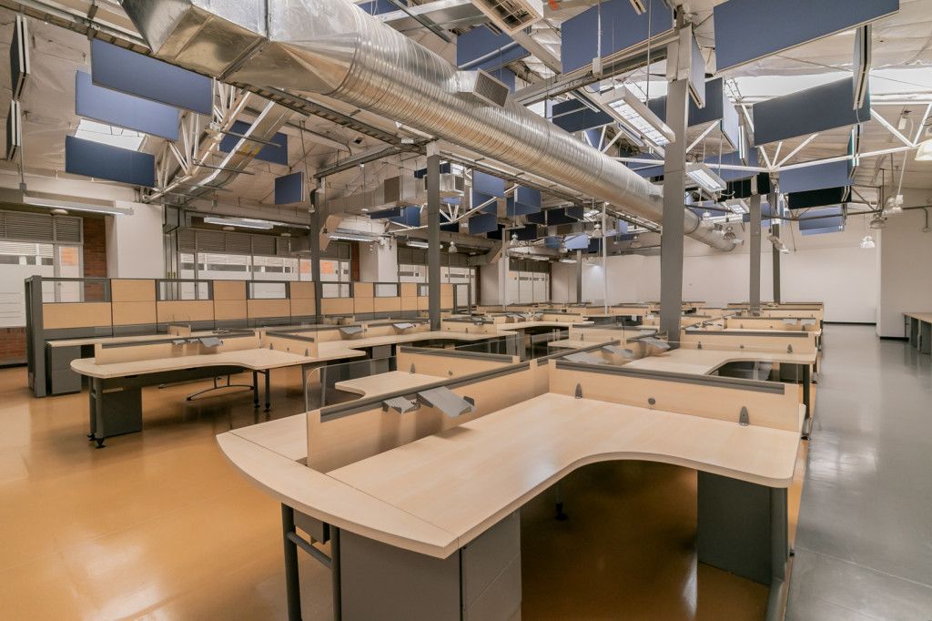 Oficina en arriendo Cundinamarca Bogotá Julio Flórez 2214 m2 Habitaciones 0 Baños 19 Garajes 22 Precio $189297000