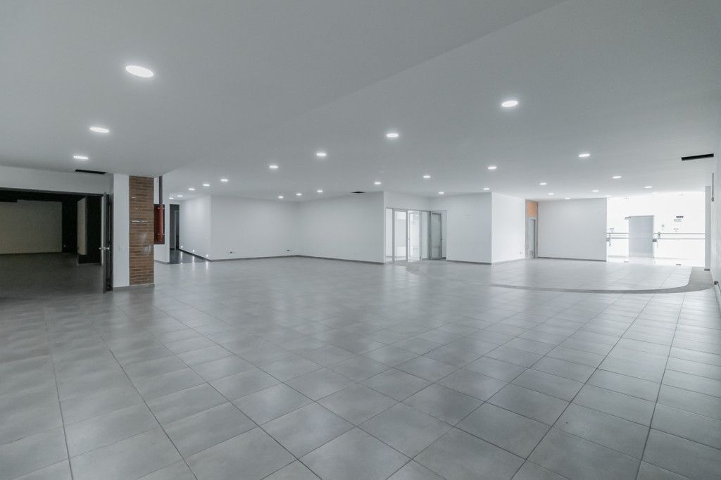 Oficina en arriendo Cundinamarca Bogotá Julio Flórez 1944 m2 Habitaciones 0 Baños 8 Garajes 19 Precio $137052000