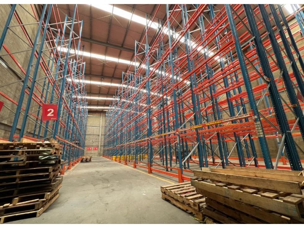 Bodega en arriendo Cundinamarca Bogotá Centro Fontibon 950 m2 Habitaciones 0 Baños 6 Garajes 0 Precio $42575000