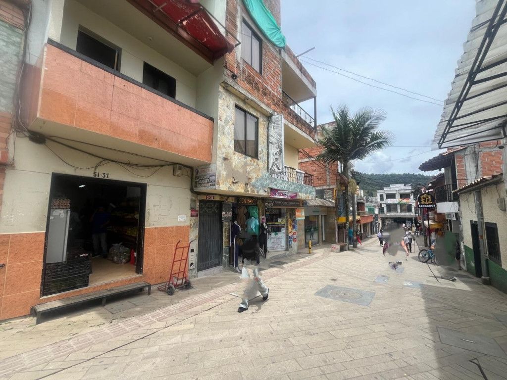 Local en arriendo Antioquia Guarne Guarne 600 m2 Habitaciones 0 Baños 0 Garajes 0 Precio $8000000