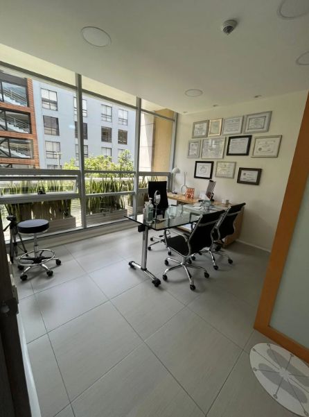 Consultorio en arriendo Cundinamarca Bogotá La Calleja 74 m2 Habitaciones 0 Baños 1 Garajes 2 Precio $7776800