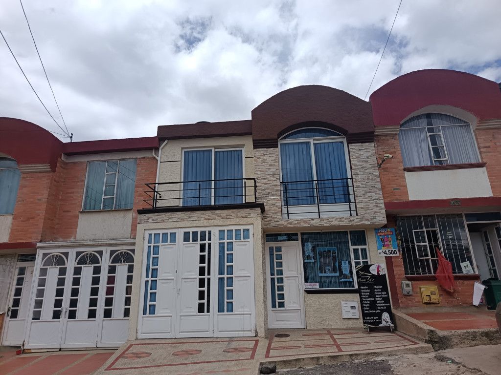 Casa en venta Boyacá Tunja Asd 160 m2 Habitaciones 3 Baños 2 Garajes 1 Precio $330000000